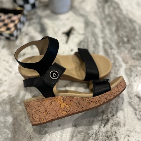 ABEO RIVIERA STRAP SANDAL METATARSAL - Picture 4 of 9